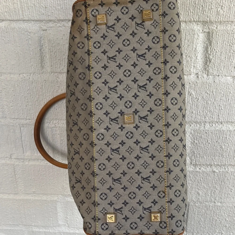 Louis Vuitton Leather Monogram Marie Hand Blue Dome Boston Bag - Picture 7 of 15